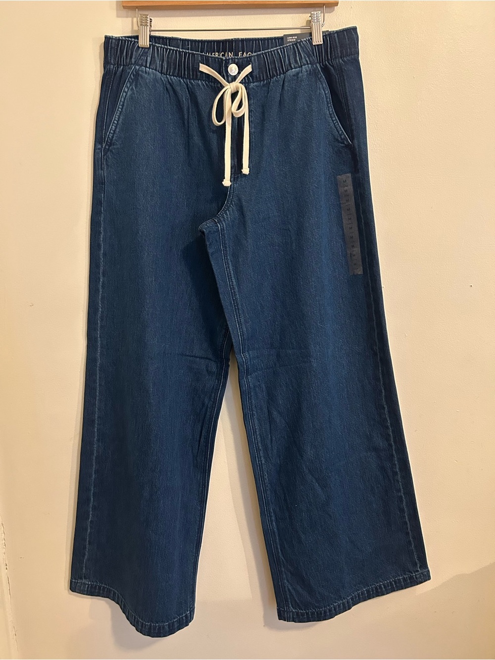 NWT American Eagle Jeans